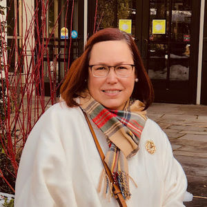 Meet your Posher, Lisa